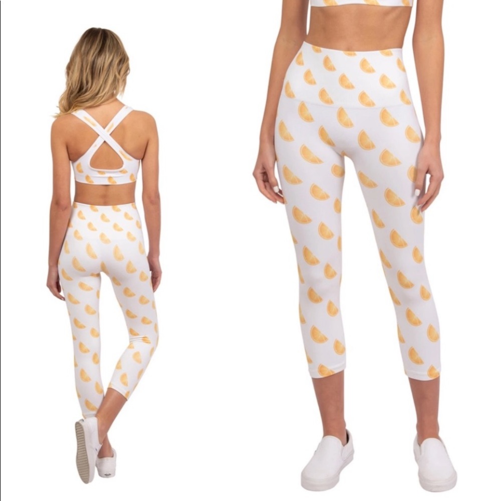 🧡NWT ORANGE SLICE Capris